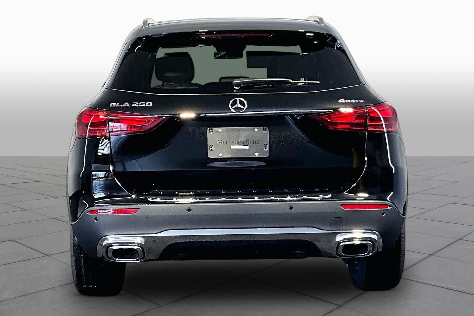 New 2026 Mercedes-Benz GLA 250 4MATIC image 4