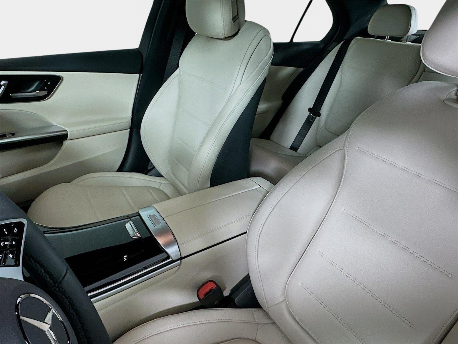Certified 2026 Mercedes-Benz C 300 4MATIC Sedan image 26