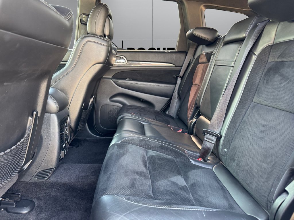 Used 2018 Jeep Grand Cherokee SRT w/ Trailer Tow Group IV AWD/4WD image 16