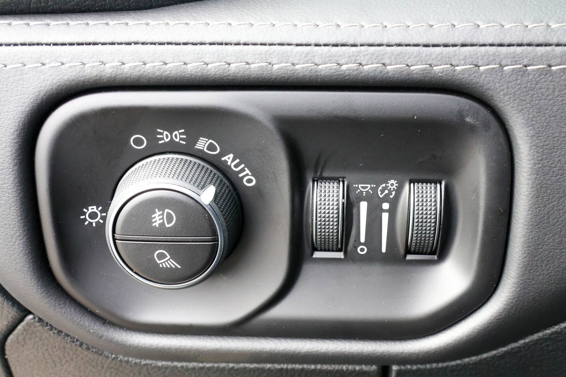 New 2026 RAM 1500 RHO image 31