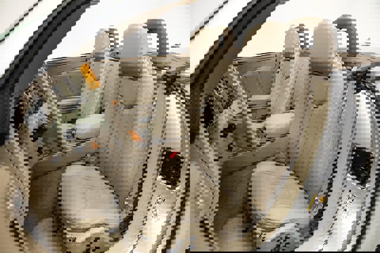 Used 2005 Cadillac XLR image 25