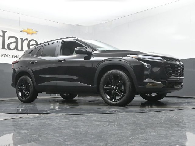 New 2026 Chevrolet Trax ACTIV w/ Driver Confidence Package FWD image 2