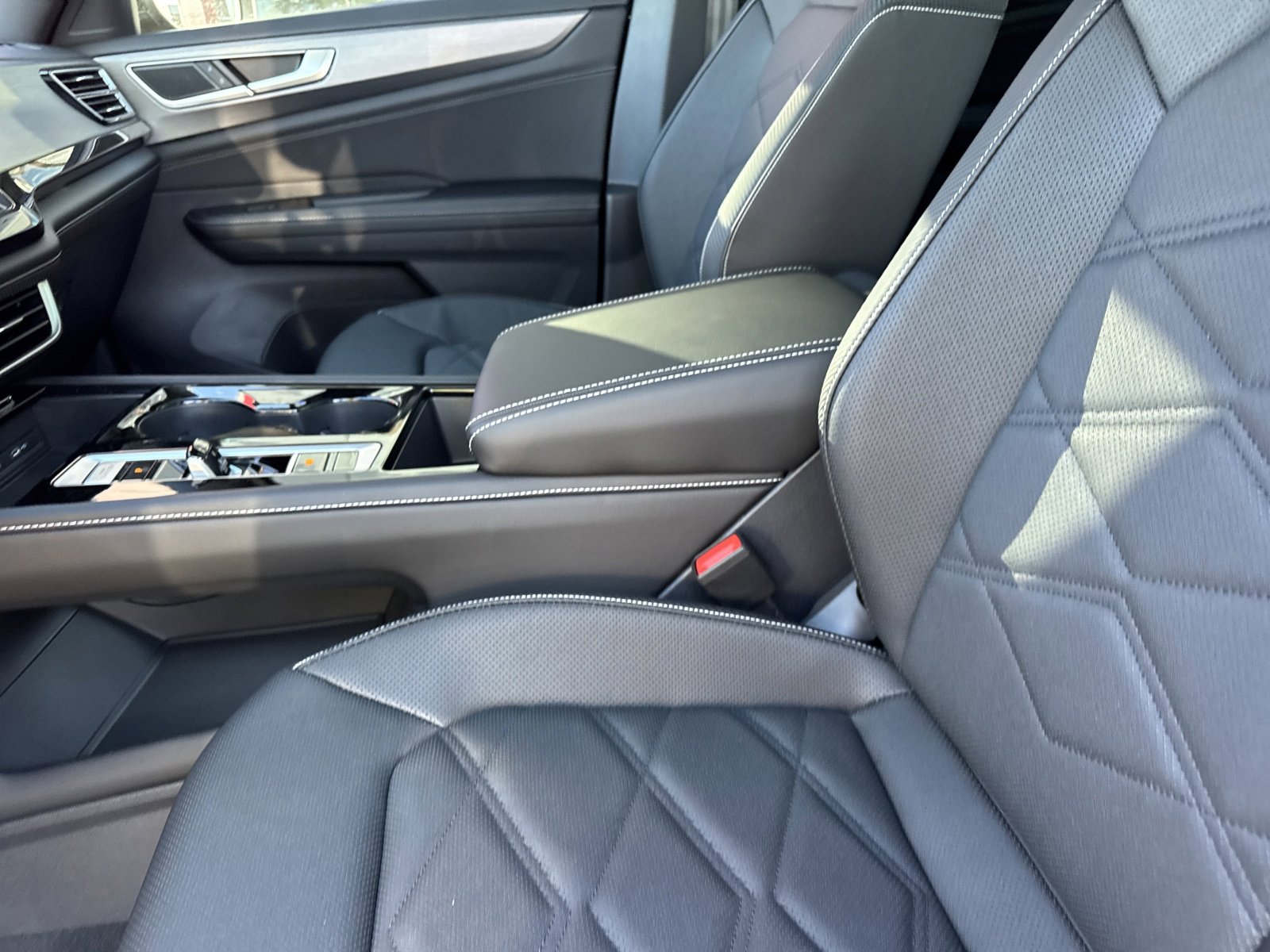 New 2026 Volkswagen Atlas Cross Sport SE image 15