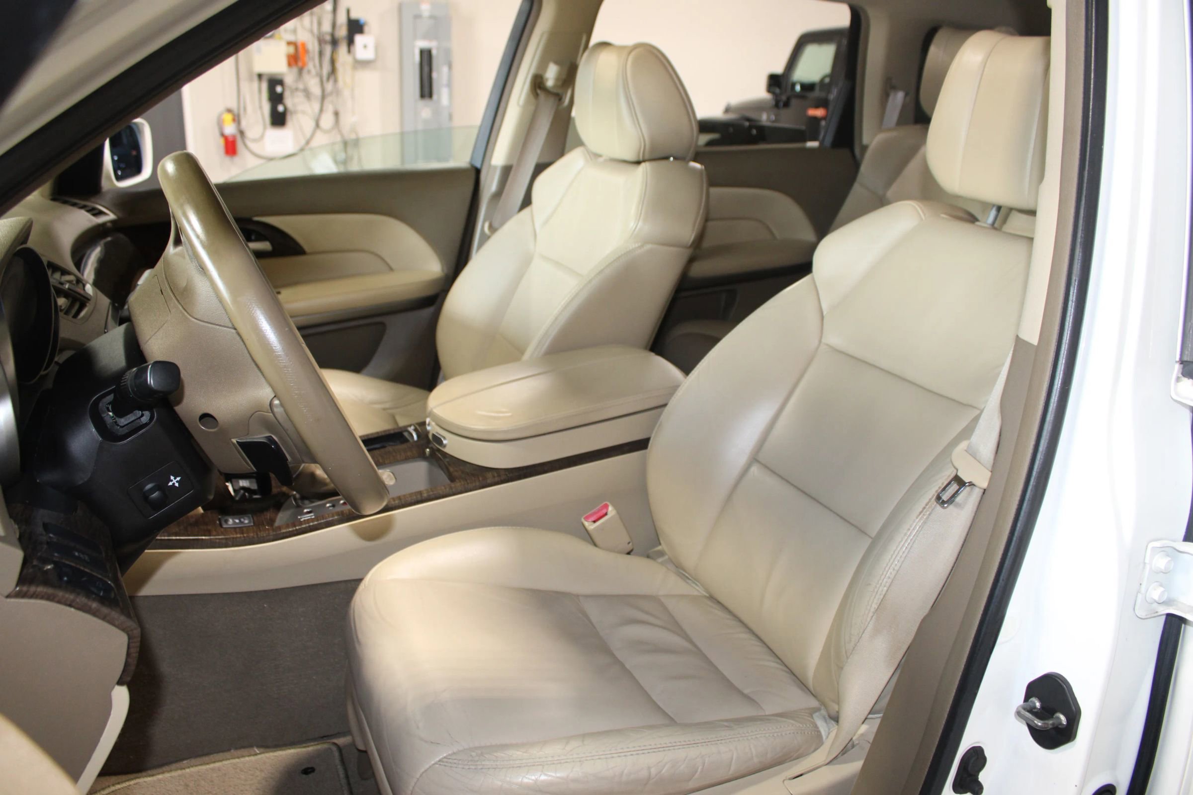 Used 2012 Acura MDX w/ Technology Package image 26