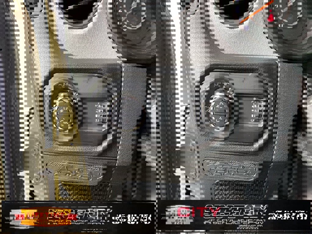 New 2025 Jeep Gladiator Sport image 14