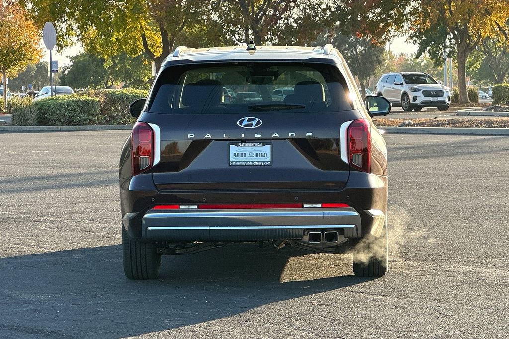 New 2023 Hyundai Palisade Calligraphy FWD image 5