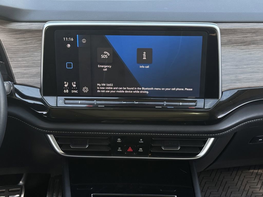 Used 2025 Volkswagen Atlas SEL Premium R-Line image 19