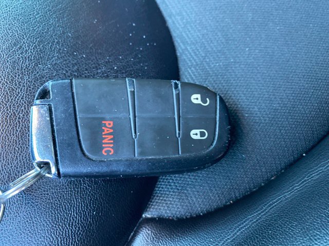 Used 2022 Jeep Cherokee Trailhawk w/ Technology Group B AWD/4WD image 26