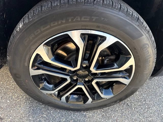 Used 2023 Jeep Compass Limited w/ Sun and Sound Group AWD/4WD image 13
