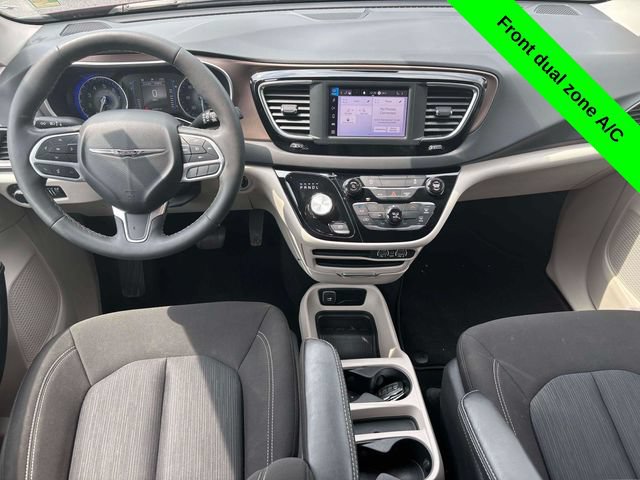 Used 2023 Chrysler Voyager LX FWD image 28