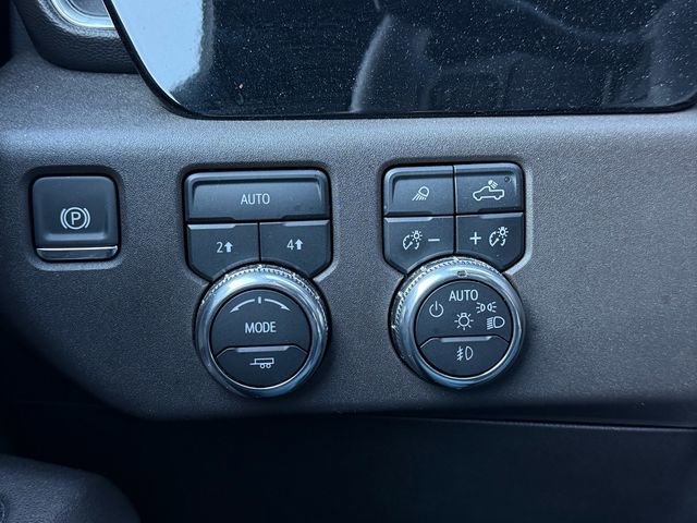 Used 2025 GMC Sierra 1500 SLT image 16