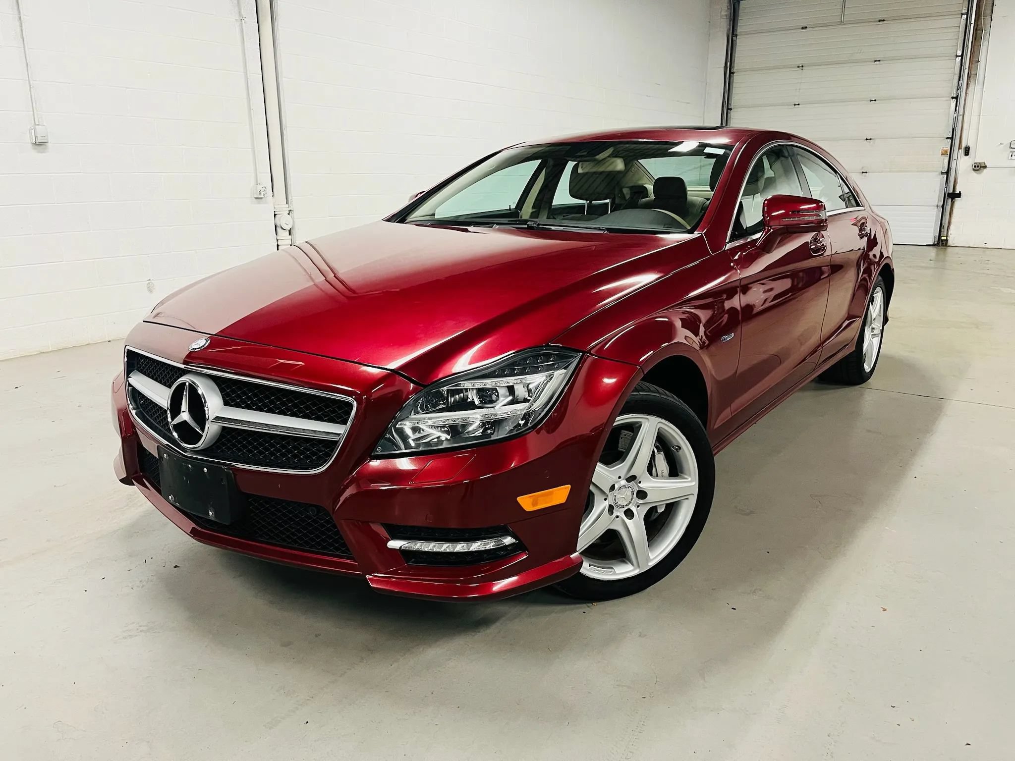 Used 2012 Mercedes-Benz CLS 550 4MATIC image 1