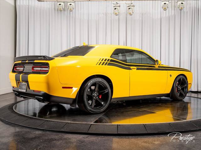 Used 2017 Dodge Challenger SRT Hellcat RWD image 16