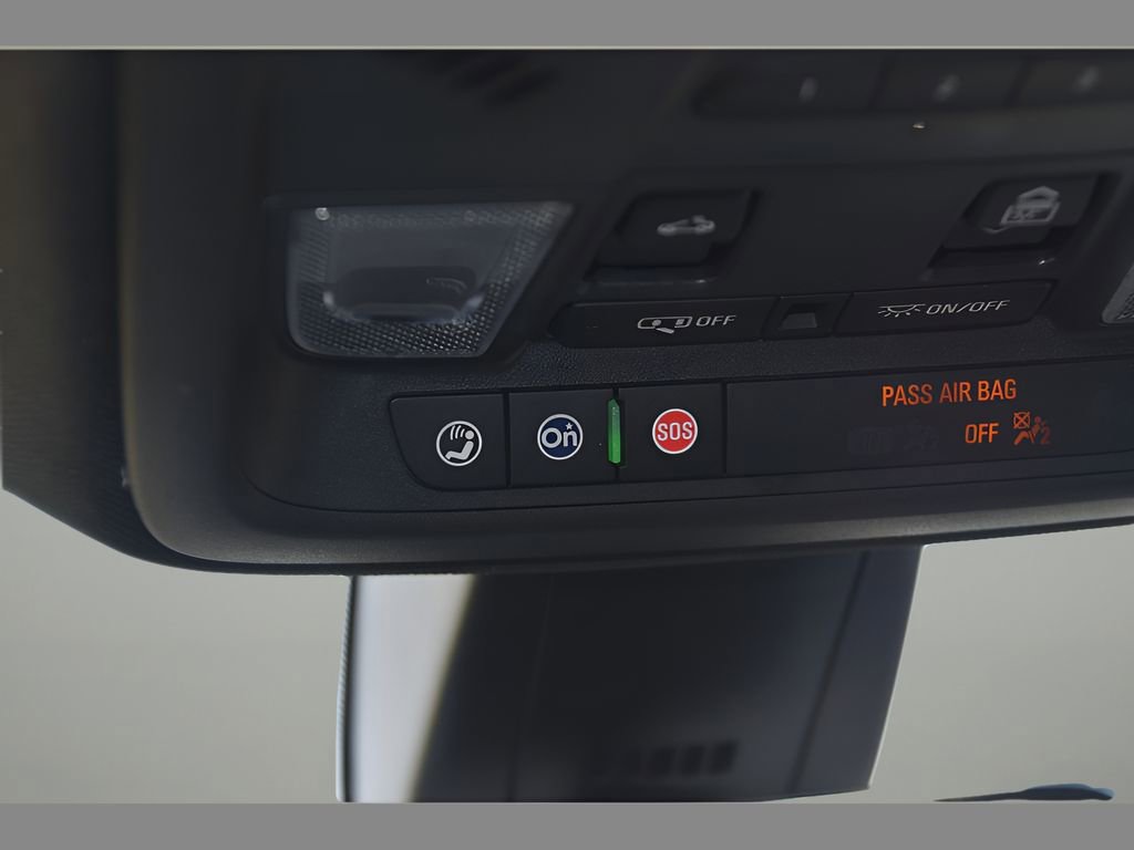 New 2025 Cadillac XT5 Premium Luxury w/ LPO, Floor Liner Package AWD/4WD image 39