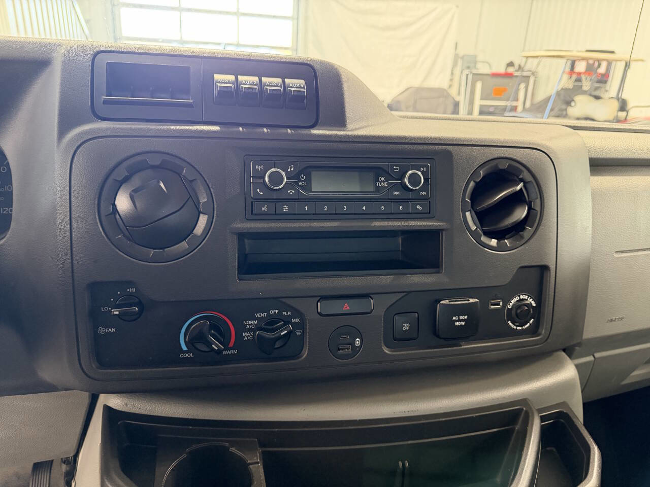 Used 2021 Ford E-450 and Econoline 450 Super Duty w/ Power Windows & Locks Group RWD image 11