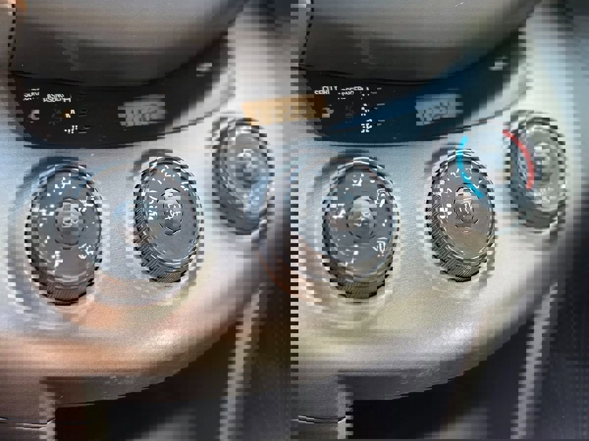 Used 2012 Toyota RAV4 Sport image 30