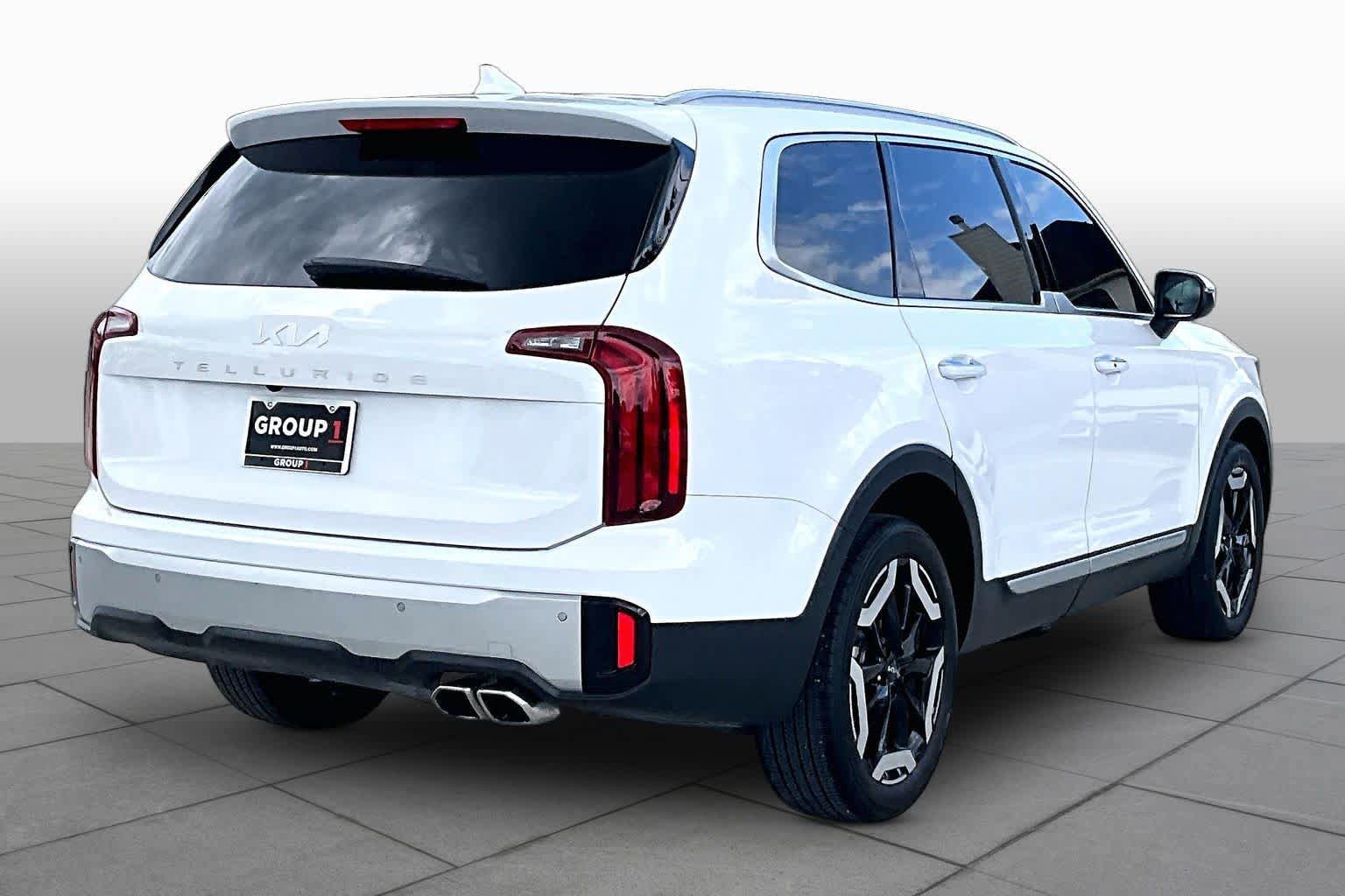 Certified 2023 Kia Telluride S w/ S Sunroof Package FWD image 12