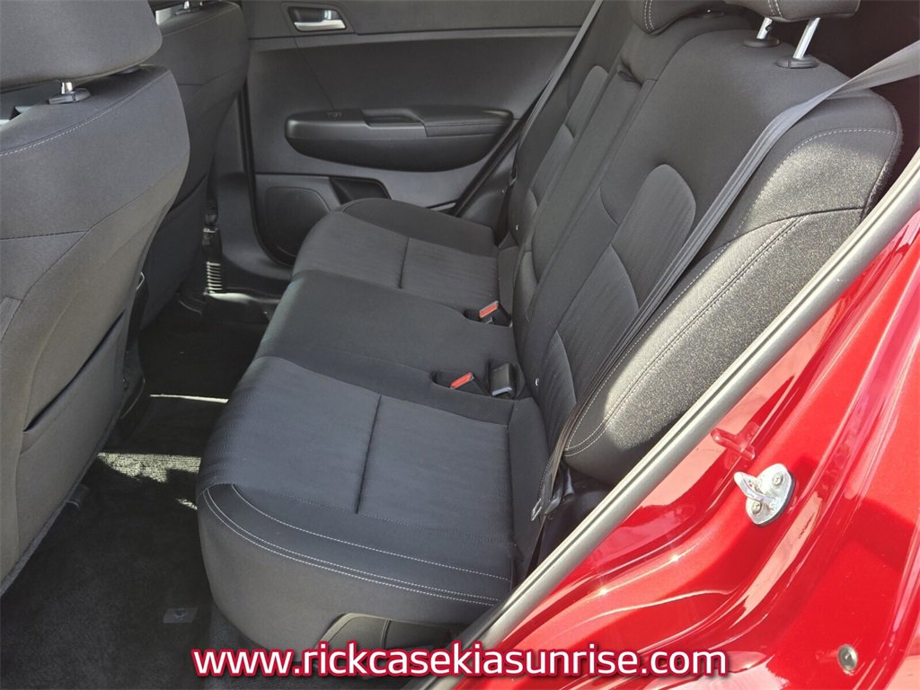Used 2020 Kia Sportage LX image 12