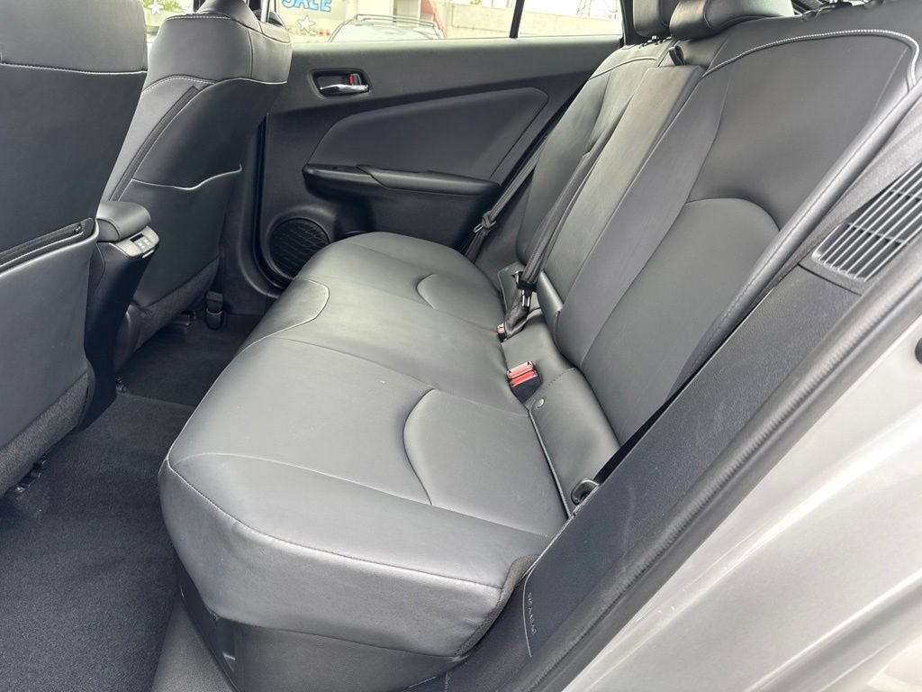 Certified 2021 Toyota Prius Prime XLE w/ Carpet Mat Package (TMS) FWD image 34
