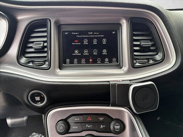 Used 2022 Dodge Challenger GT image 20