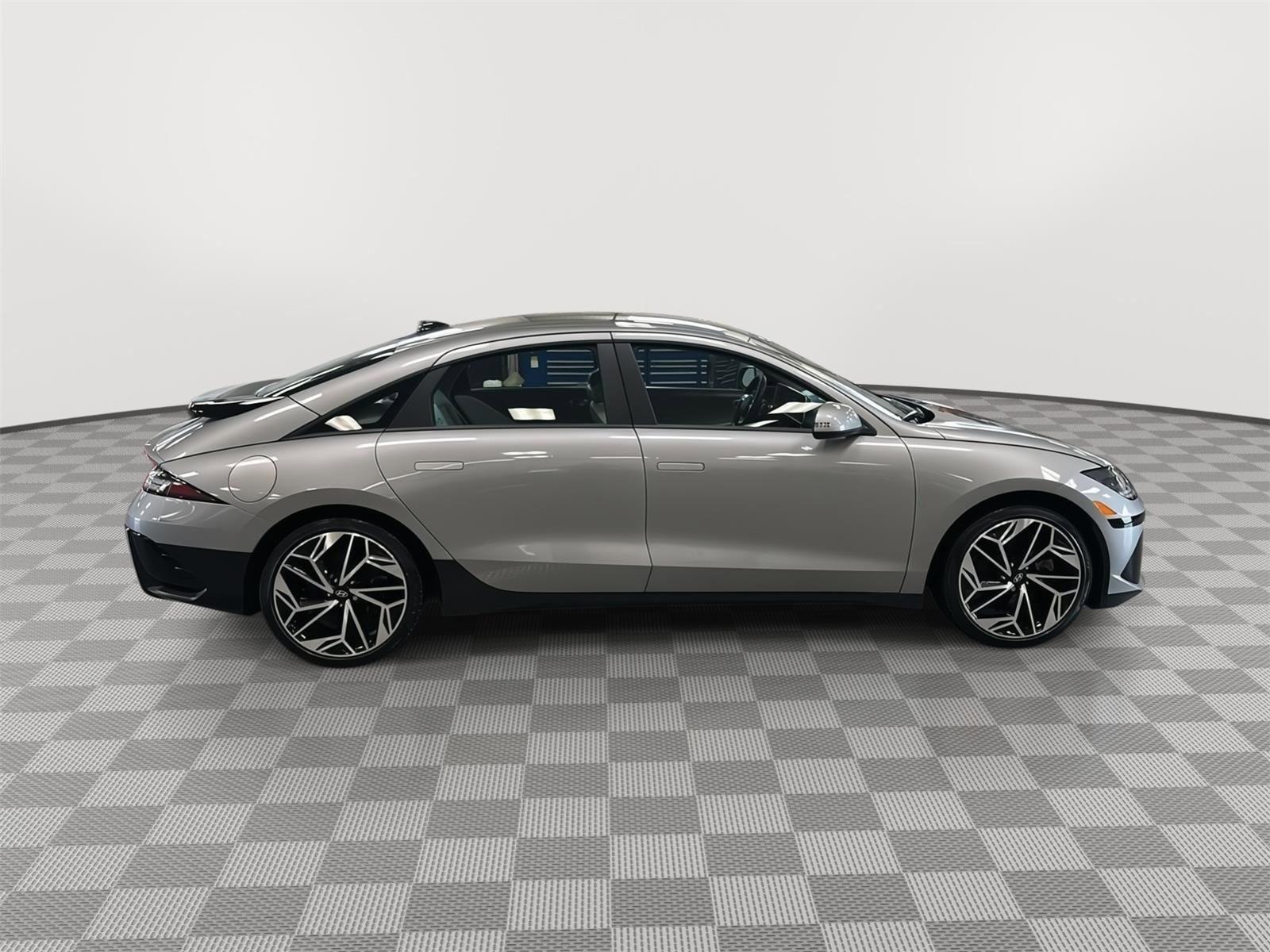 Certified 2024 Hyundai Ioniq 6 SEL AWD/4WD image 4