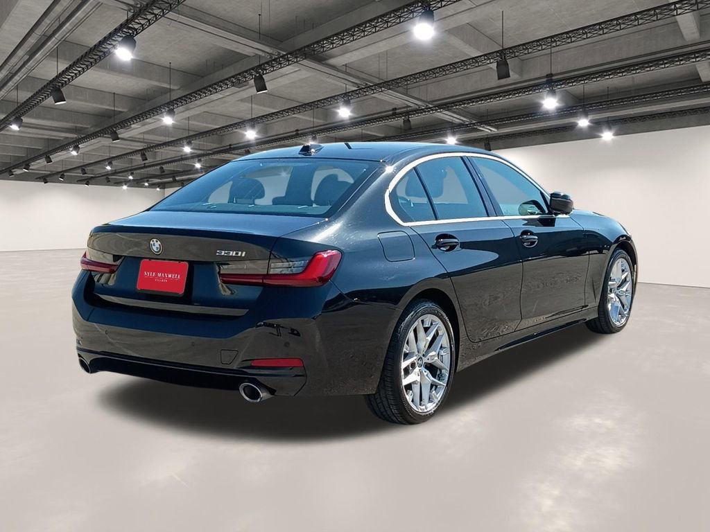 Used 2025 BMW 330i Sedan RWD image 16