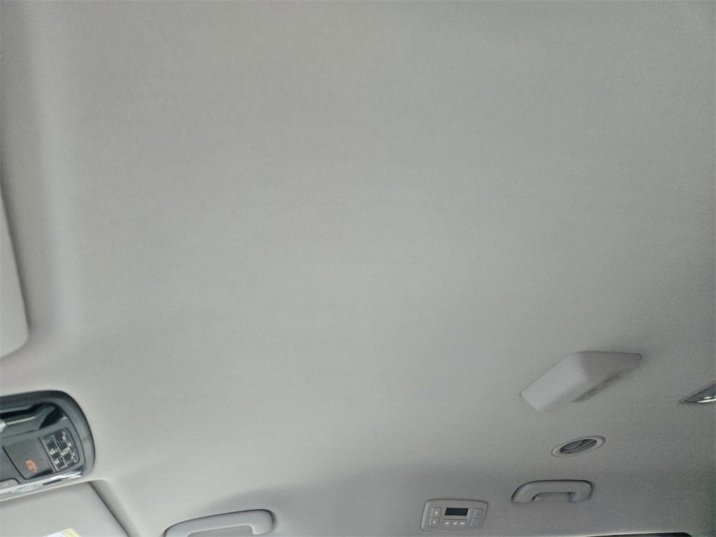 New 2026 Kia Carnival EX image 18