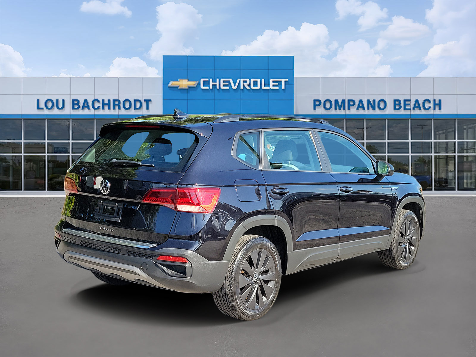 Used 2023 Volkswagen Taos S FWD image 3