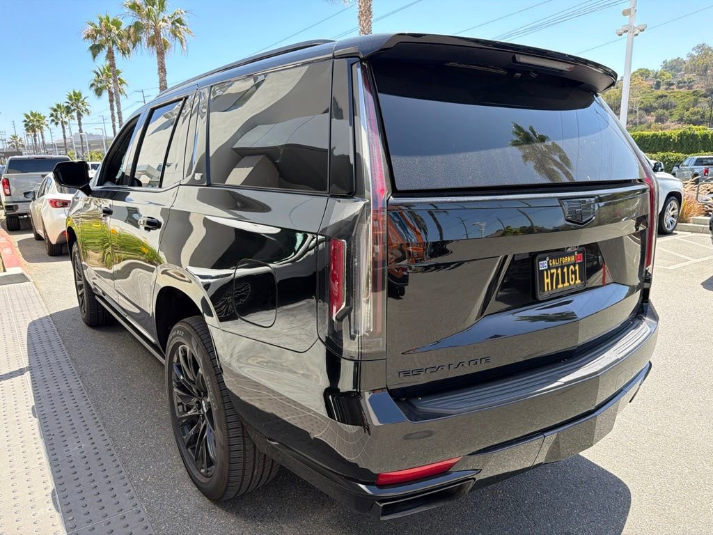 Used 2023 Cadillac Escalade Sport Platinum w/ LPO, ONYX Package AWD/4WD image 7