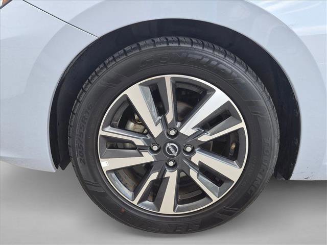 Used 2024 Nissan Versa SV FWD image 23