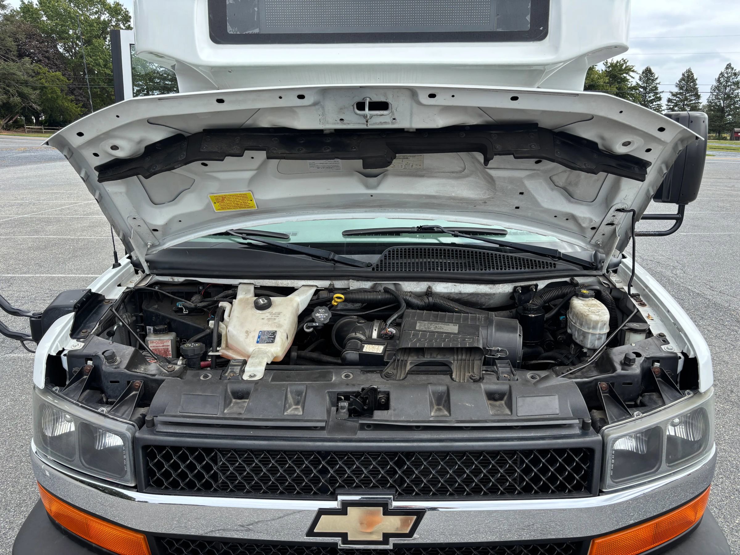 Used 2015 Chevrolet Express 4500 w/ Shuttle Bus Package RWD image 40