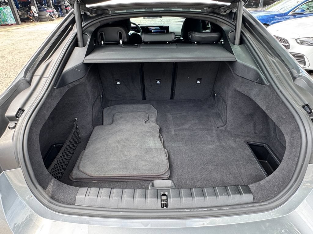Used 2023 BMW i4 eDrive35 w/ Premium Package RWD image 23