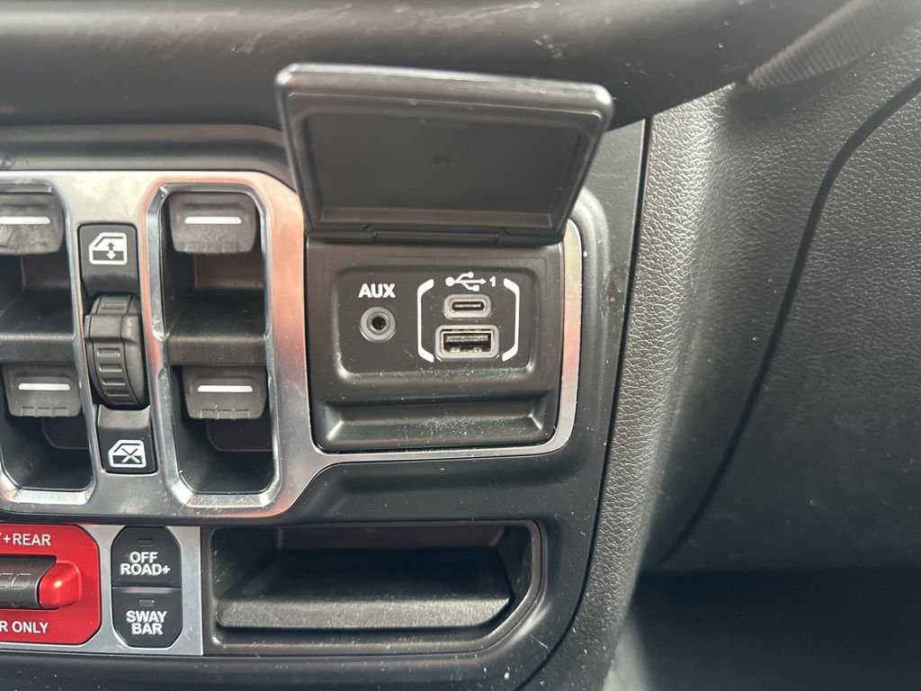 Used 2021 Jeep Wrangler Unlimited Rubicon image 25