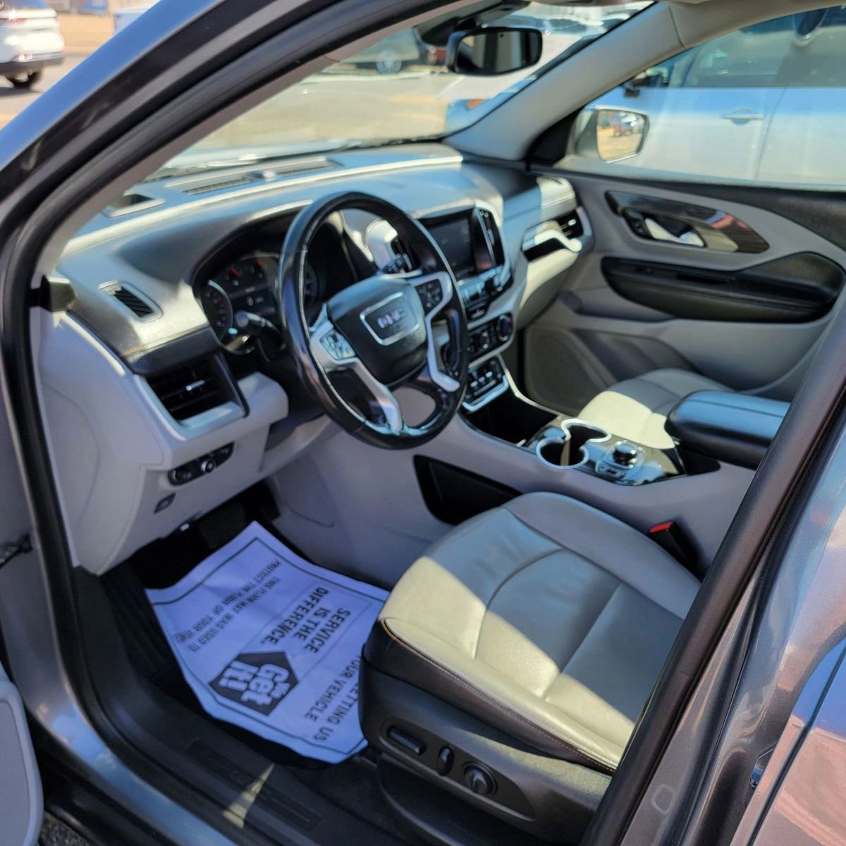 Used 2021 GMC Terrain SLT image 8