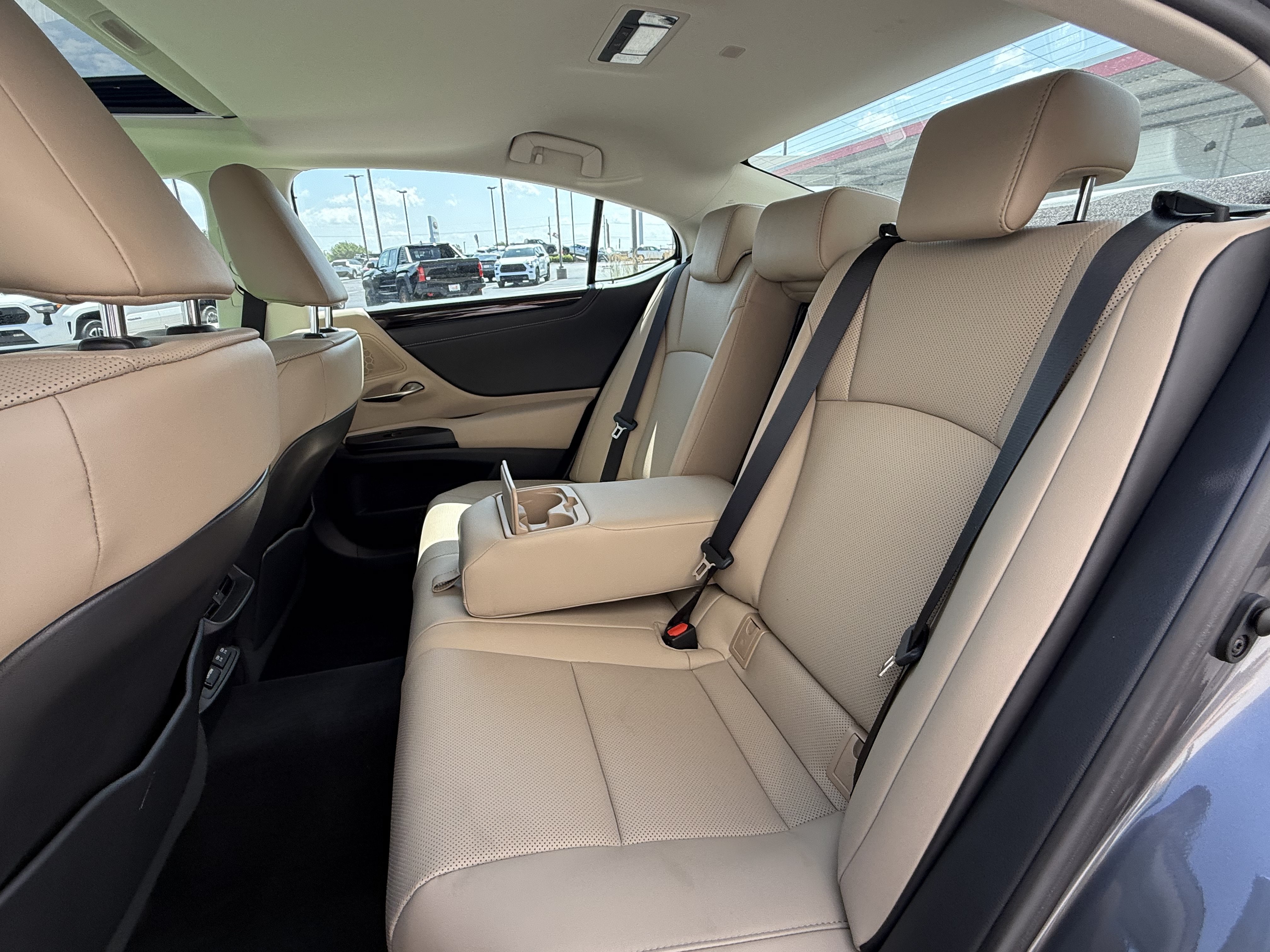 Used 2021 Lexus ES 250 w/ Premium Package AWD/4WD image 22