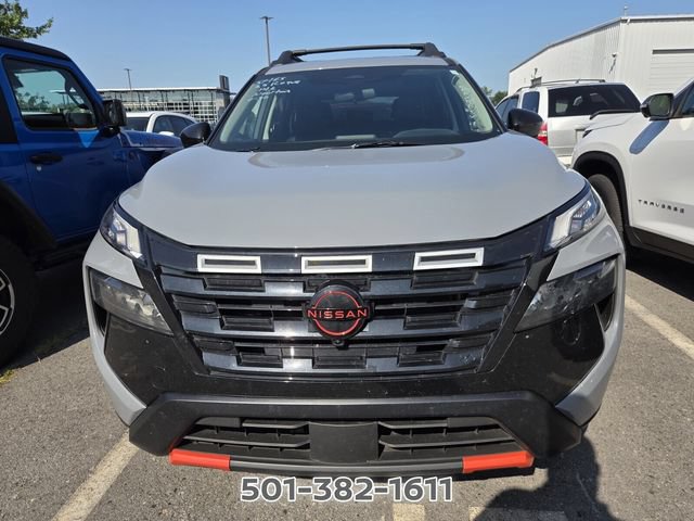 Certified 2025 Nissan Rogue SV AWD/4WD image 6