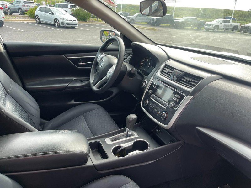 Used 2017 Nissan Altima 2.5 S w/ Power Driver Seat Package FWD image 5