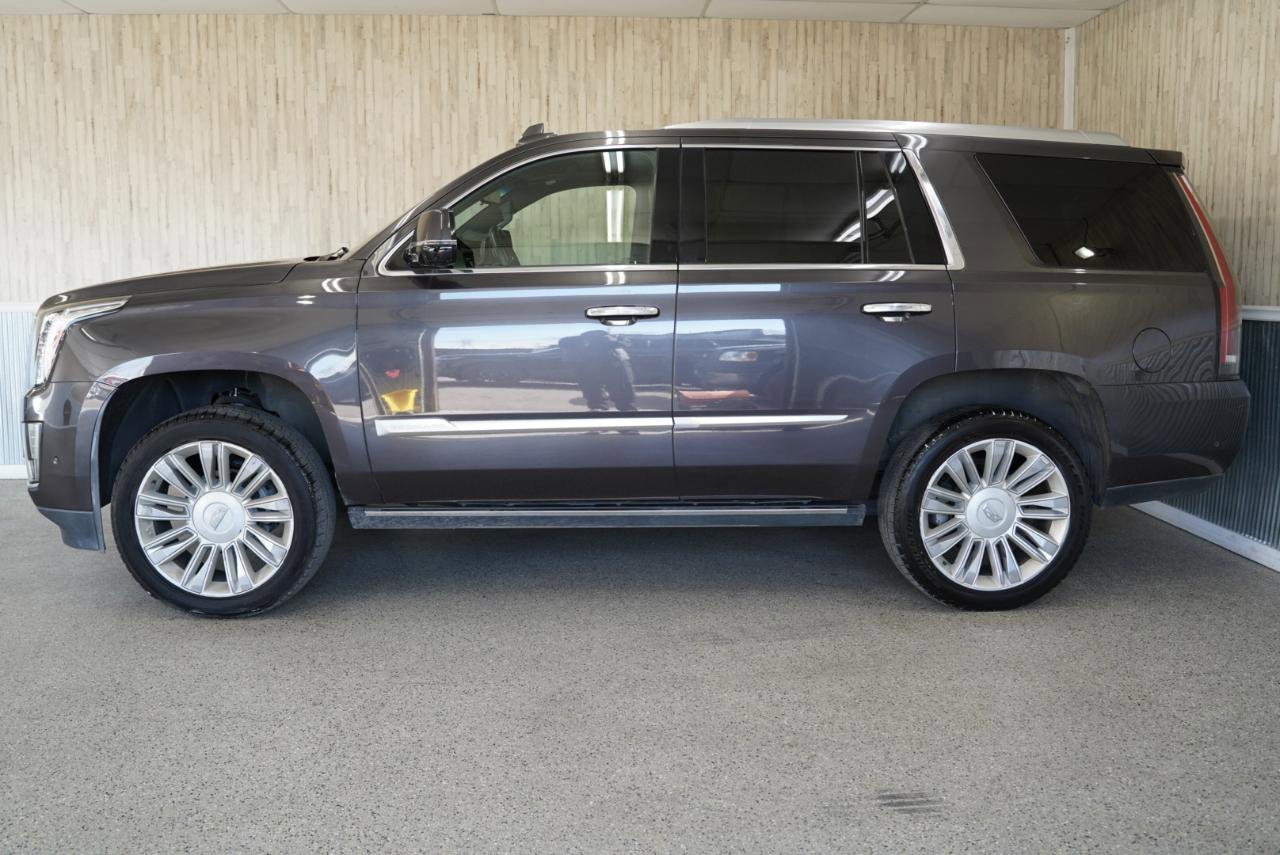 Used 2018 Cadillac Escalade Platinum image 4