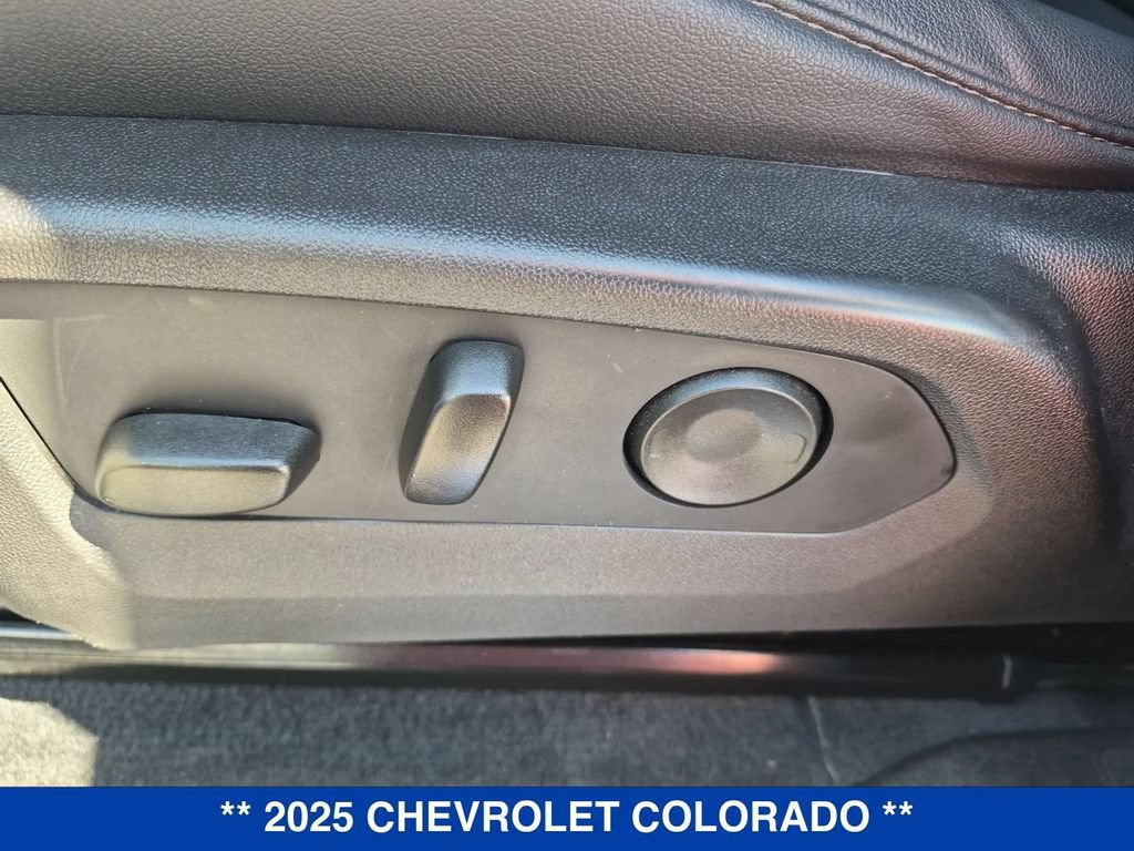 Used 2025 Chevrolet Colorado Trail Boss AWD/4WD image 14