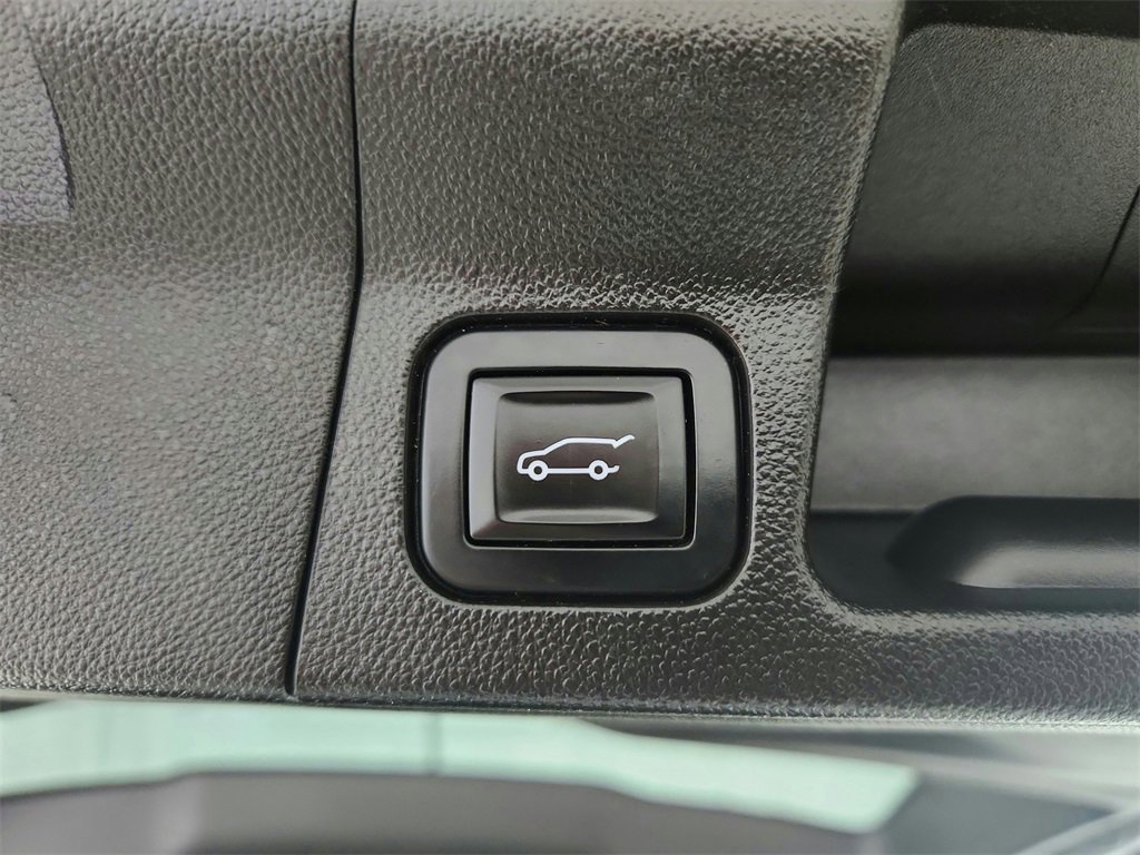 Used 2018 GMC Acadia SLT image 31