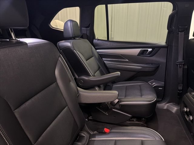 Used 2025 Buick Enclave Preferred AWD/4WD image 18