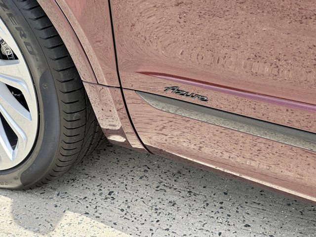 New 2024 Bentley Bentayga image 13