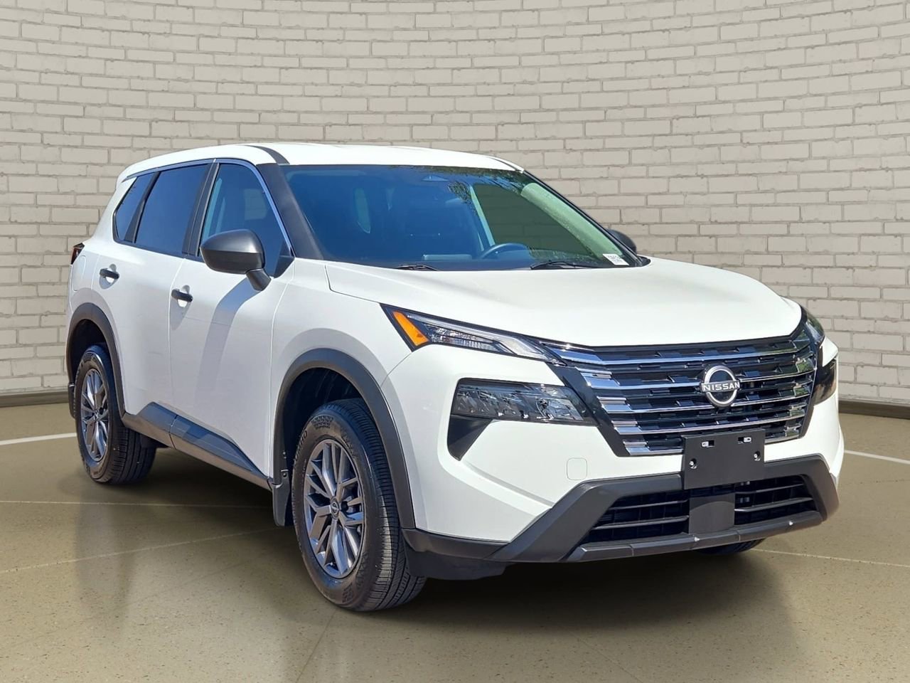 Certified 2026 Nissan Rogue S FWD image 3