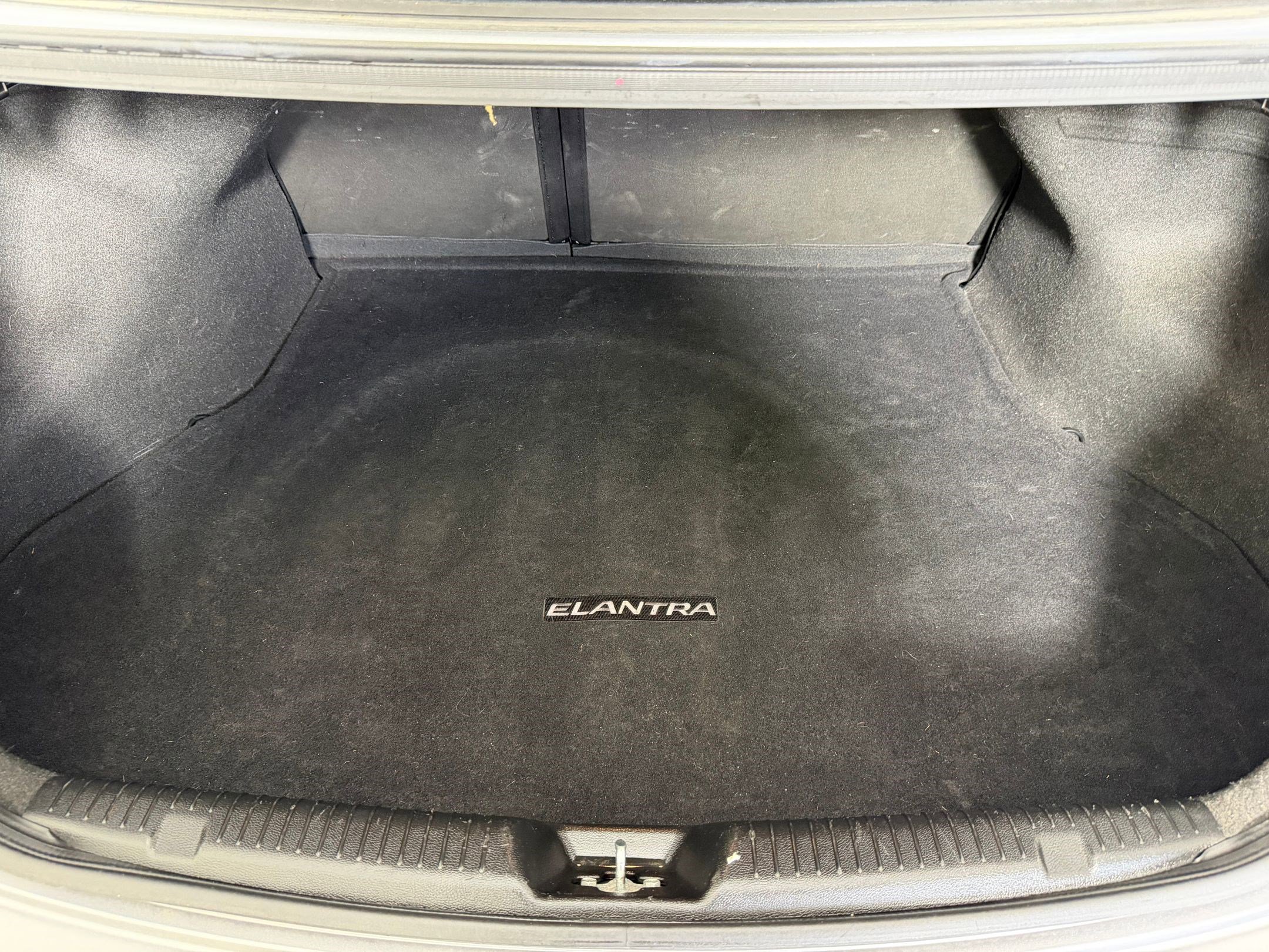 Used 2013 Hyundai Elantra GLS w/ Preferred Pkg image 29