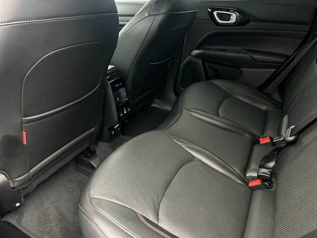 Used 2022 Jeep Compass Trailhawk w/ Trailhawk Elite Group AWD/4WD image 11