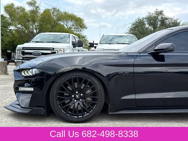 Used 2018 Ford Mustang GT Premium w/ Black Accent Package RWD image 5