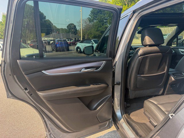 Used 2022 Cadillac XT6 Luxury FWD image 18