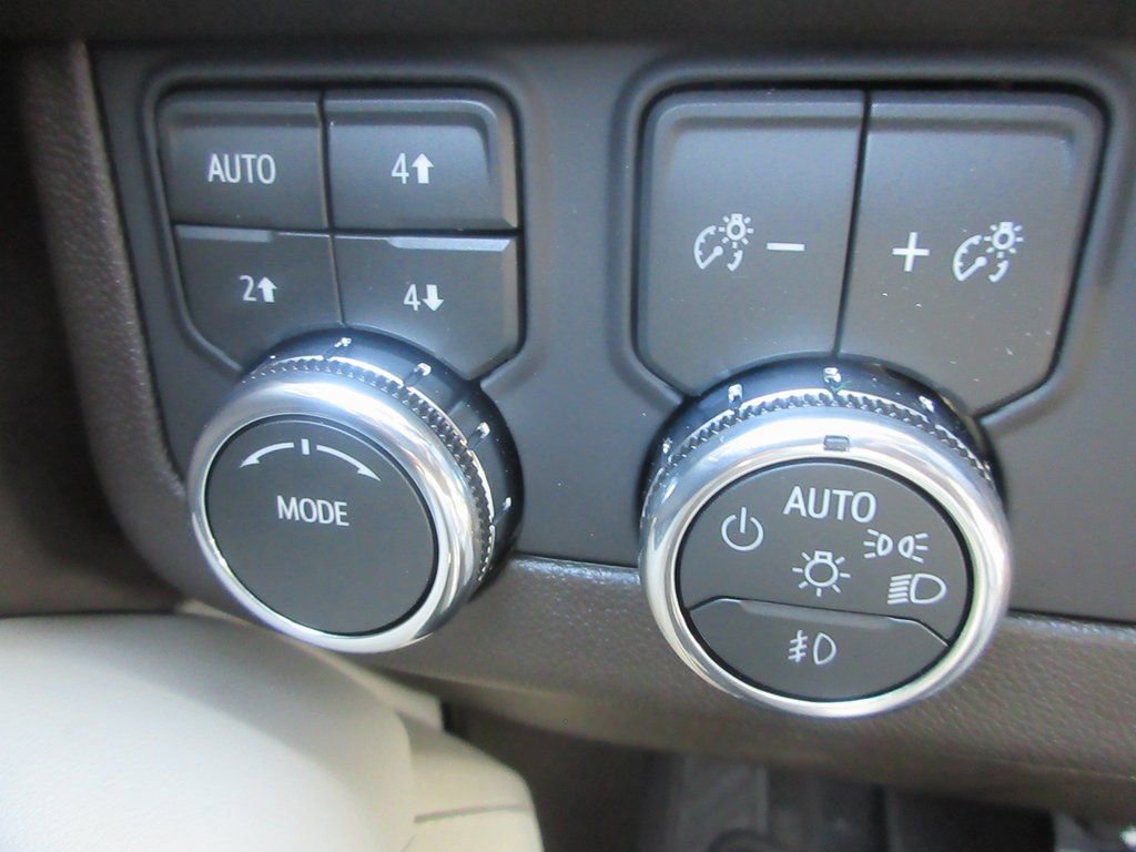 New 2026 GMC Yukon Elevation w/ Elevation Premium Package image 18