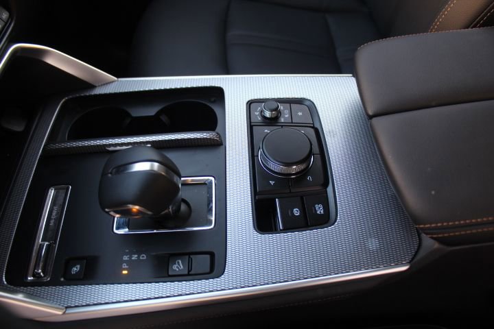 Certified 2025 MAZDA CX-90 Plug-In Hybrid w/ Preferred image 24