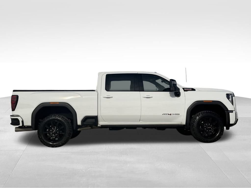 Used 2024 GMC Sierra 2500 AT4 w/ AT4 Premium Plus Package image 2